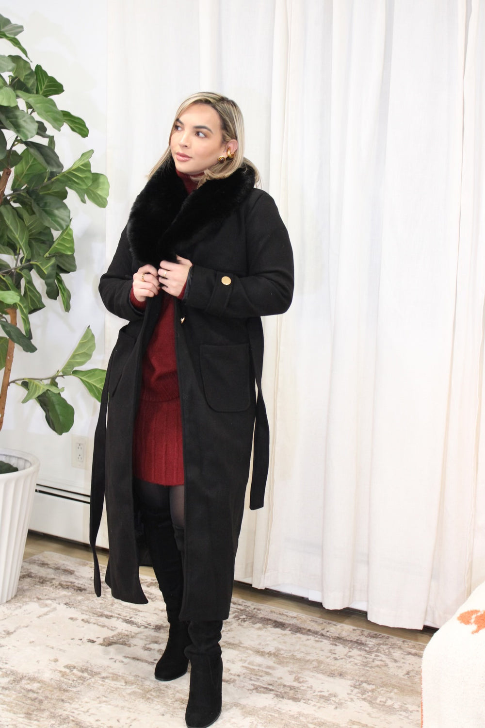 Black Elegant Coat with Notched Collar